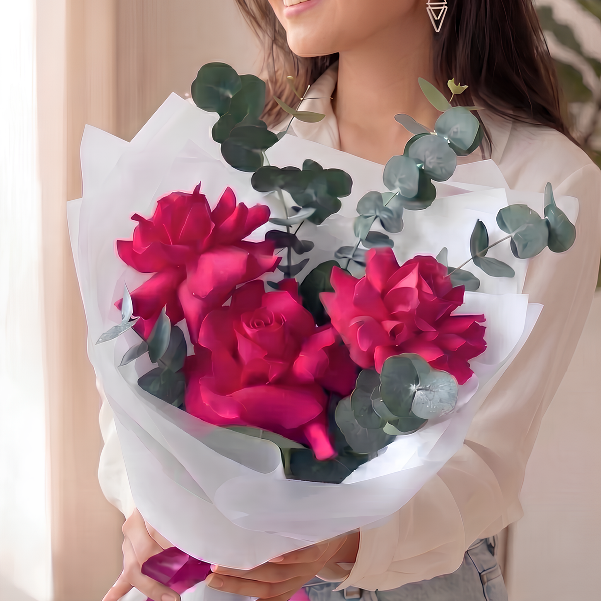 Букет из 3 французских роз с эвкалиптом